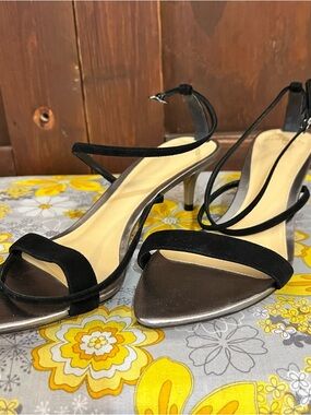 Alexandre Birman Black Strappy Mid-Heel Sandals